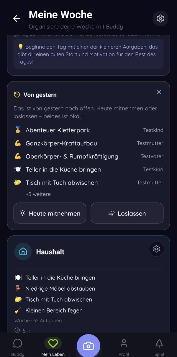Screenshot der Buddi-App: Wochenplan mit Aufgaben für jedes Familienmitglied und Haushaltsplan